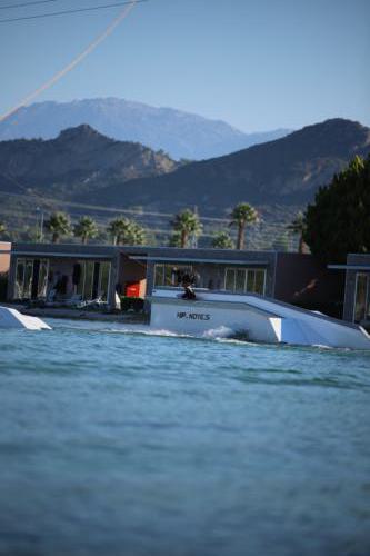 FACESOFWAKEBOARDING HipNotics 310